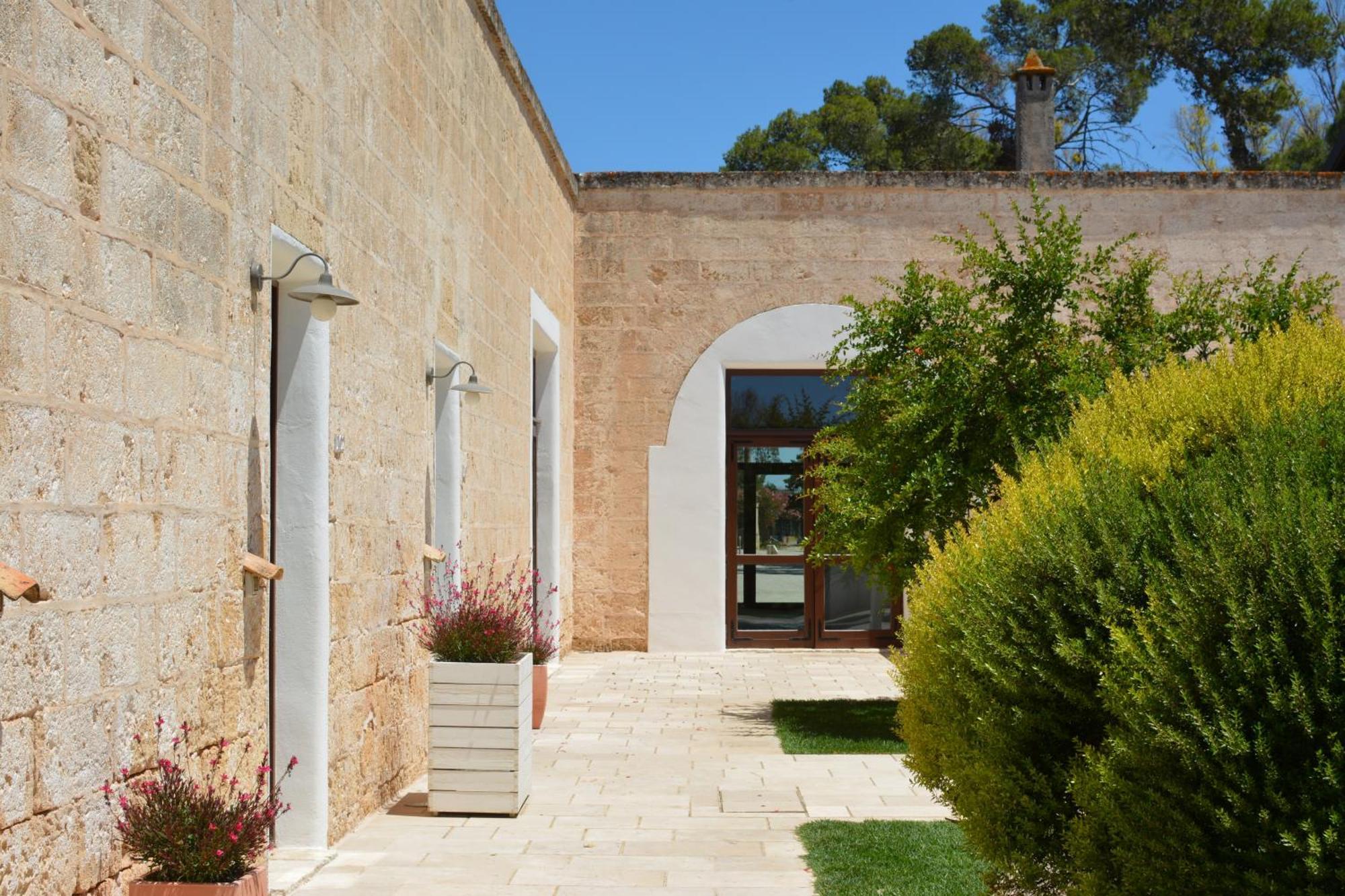 Masseria Corda Di Lana Hotel & Resort Torre Lapillo Extérieur photo